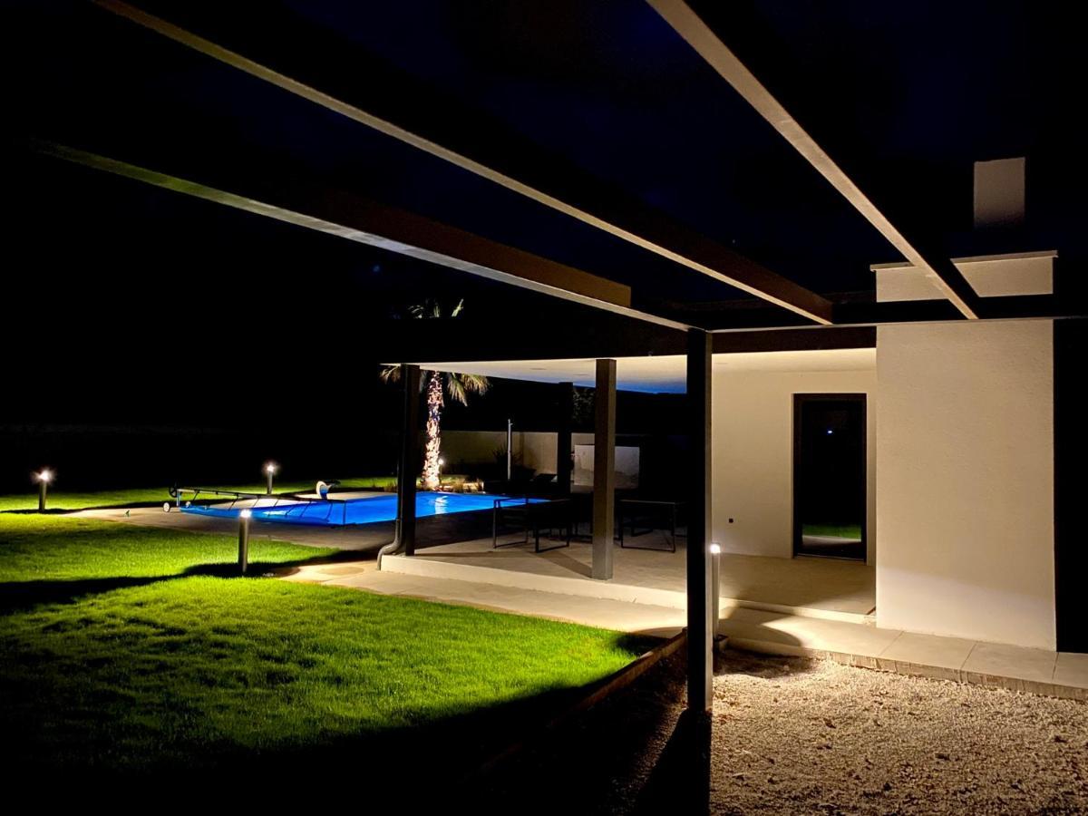 Villa Eni Medulin Sisan Heated Pool Exteriör bild